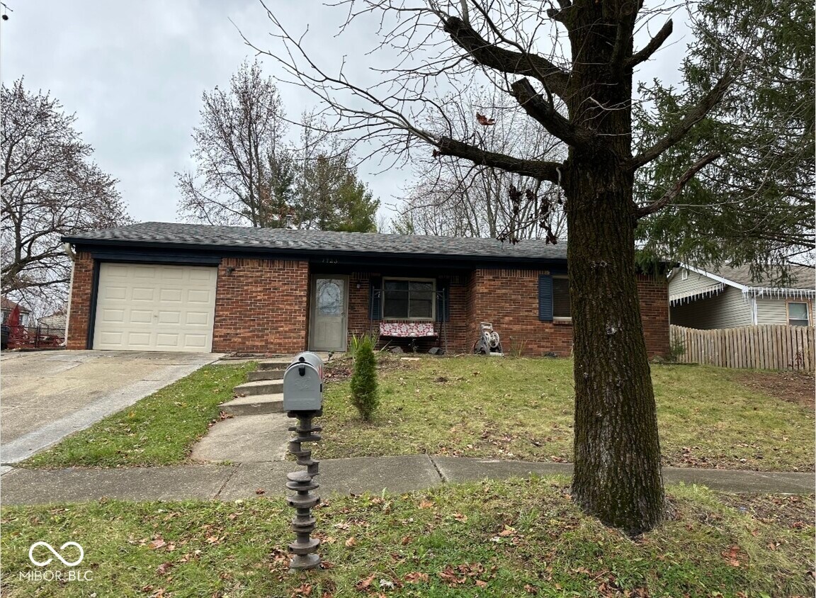 Primary Photo - 7723 Gordon Way