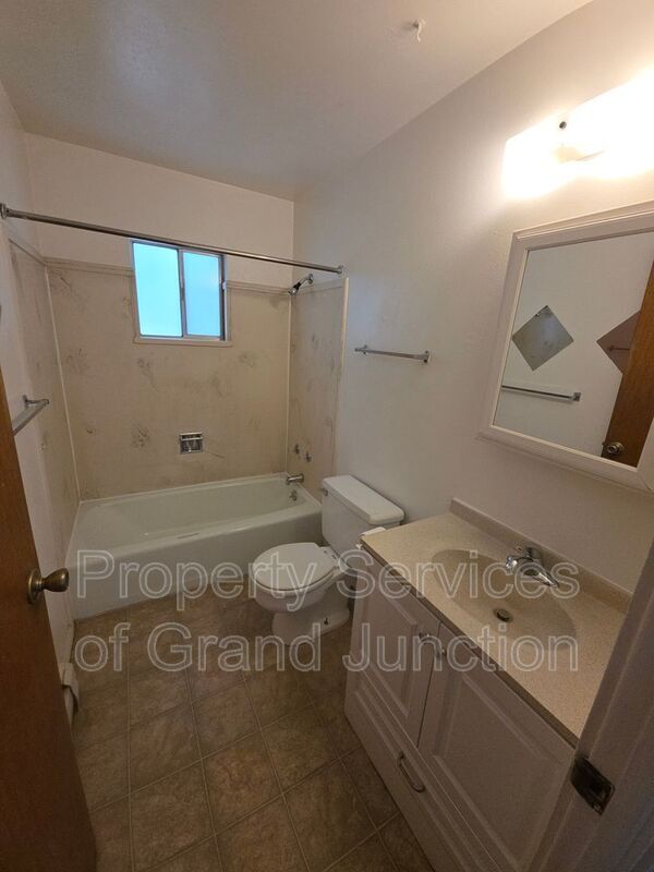 Foto del edificio - 2854 Elm Cir
