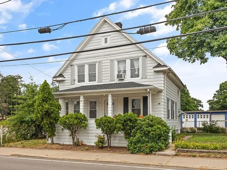 Primary Photo - 22 Maple St