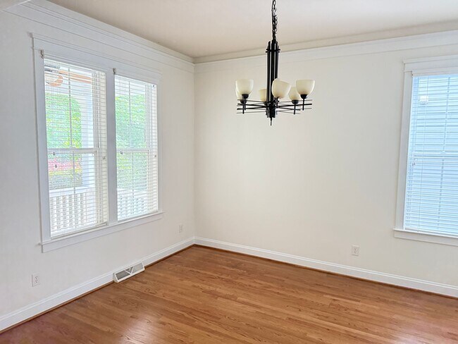 Building Photo - Charming 4-Bedroom Home in Monteith Park – Prime Huntersville Location