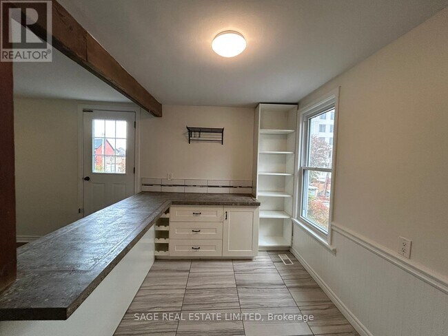 Photo du bâtiment - 9 Wright Ave