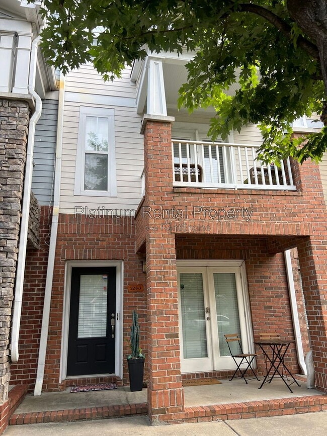 Photo - 221 16th Street Northwest Townhome