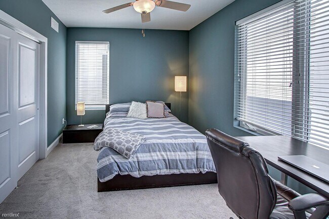 Building Photo - 2 br, 2.5 bath Townhome - 1419 Slate Court