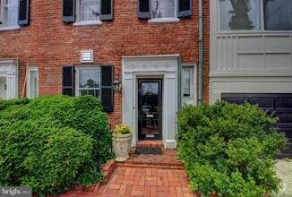 Building Photo - 1356 27th St NW