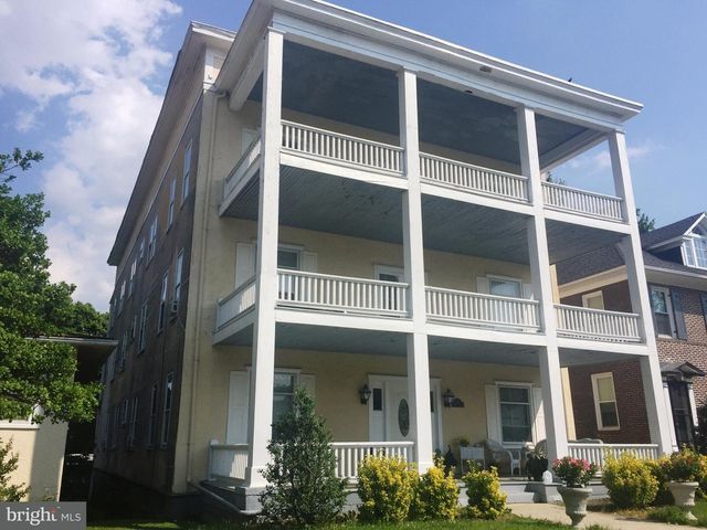 Building Photo - 1106 Oak Hill Ave