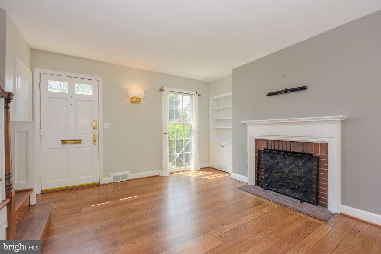 706 S Royal St, Alexandria, VA 22314 Townhome Rentals in Alexandria