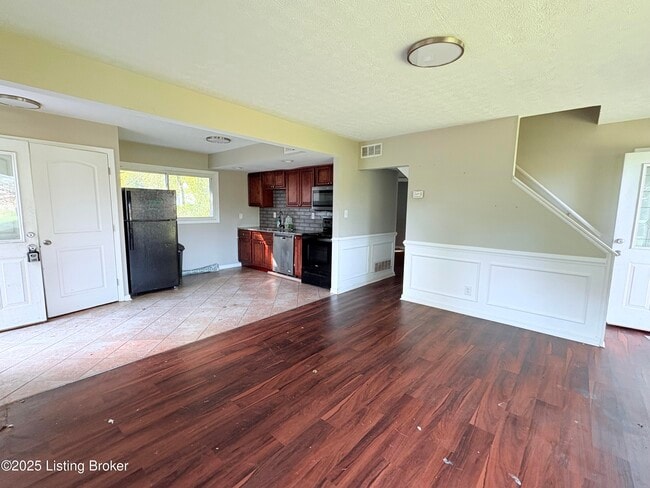 Building Photo - 5516 Brokers Tip Ln