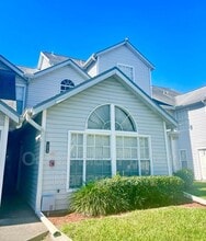 Building Photo - 12213 Armenia Gables Cir