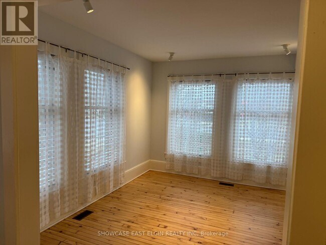 Photo du bâtiment - 62 Centre St