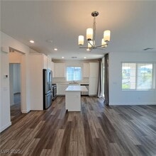 Building Photo - 965 Nevada State Dr