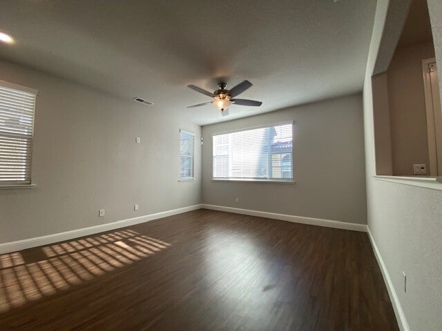 Building Photo - Modern 4bd/3ba 1930 sq. ft. home in Rancho Cordova!