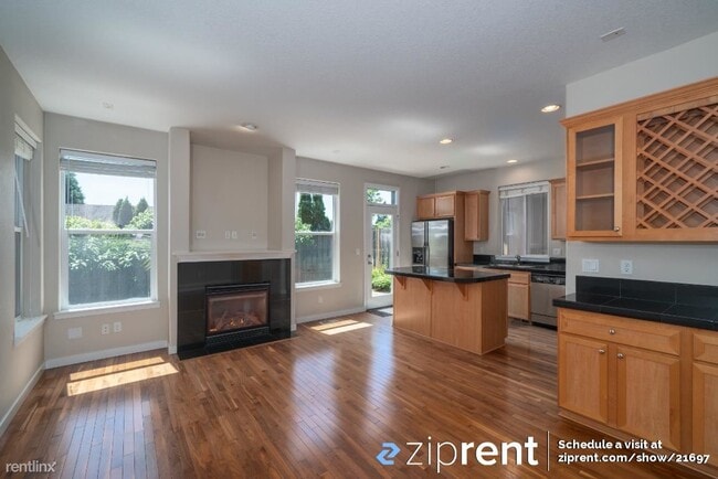 Building Photo - 2 br, 2.5 bath Condo - 4858 SE Vintage Pl,...