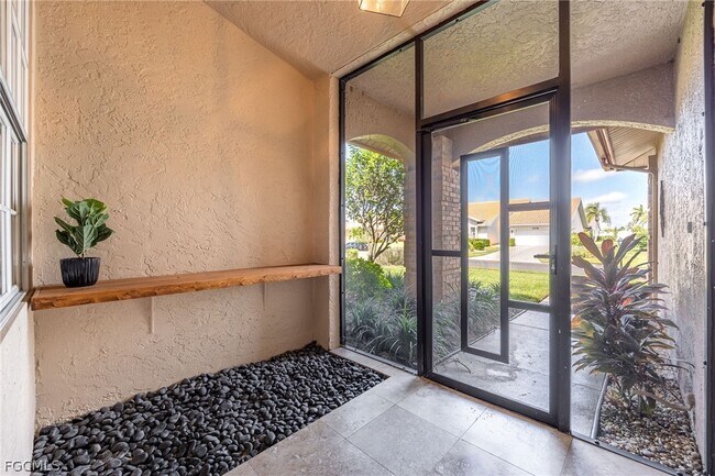 Foto del edificio - 12881 Kelly Bay Ct