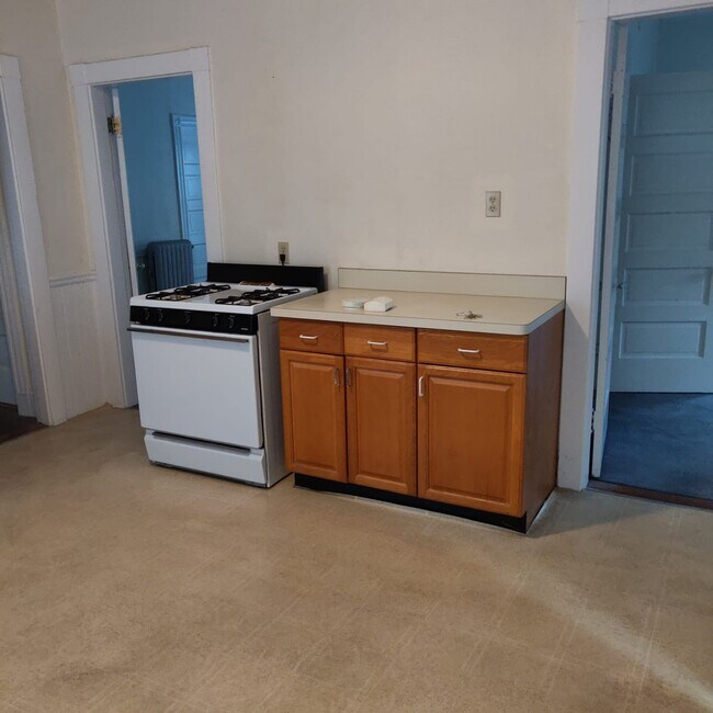 Building Photo - 149 Cedar St