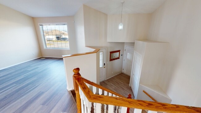 Photo du bâtiment - 10317-10374 74 Ave