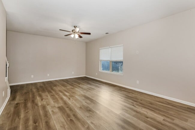 Foto del edificio - 11097 Wind Ridge Dr