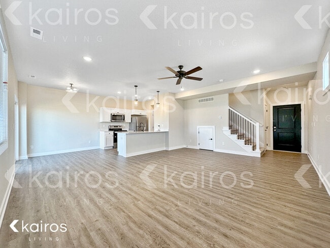 Building Photo - 6919 Bluebell Ct.