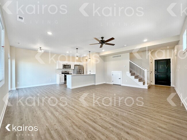 Foto del edificio - 6919 Bluebell Ct.