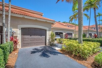 Building Photo - 800 Sorrento Dr