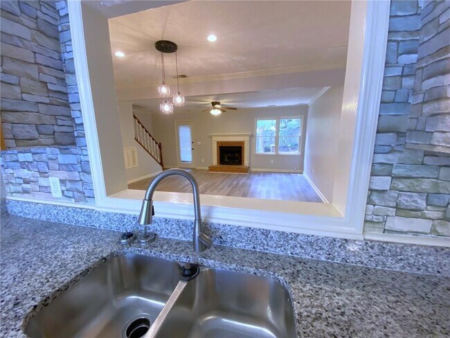 Foto del edificio - 1294 Whitlock Ridge Dr