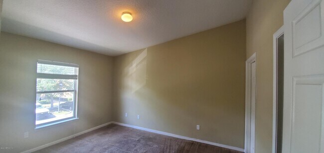 Foto del edificio - 3671 Kirkpatrick Cir