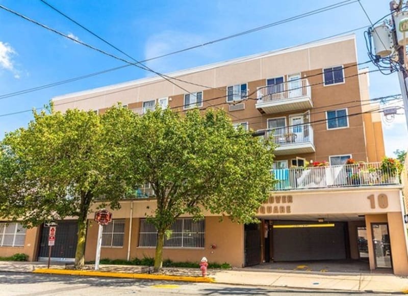 Photo - 10 Palisade Ave (Cliffside Park, NJ)