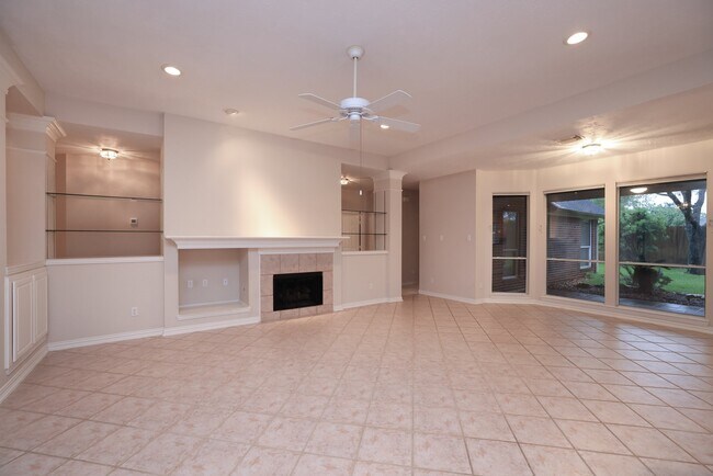 Foto del edificio - 17222 Leeside Dr
