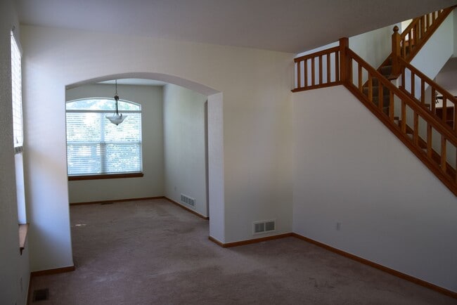 Photo - Beautiful 5 bedroom home w/ 3 car garage in Littleton