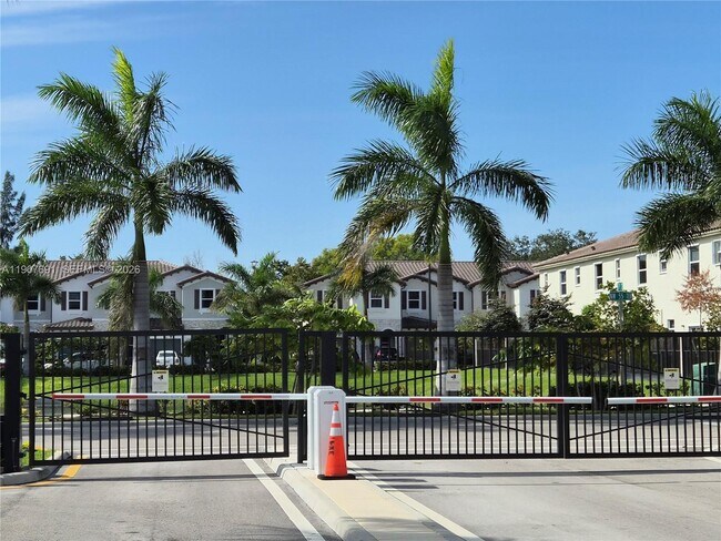 Foto del edificio - 2741 NW 55th Way