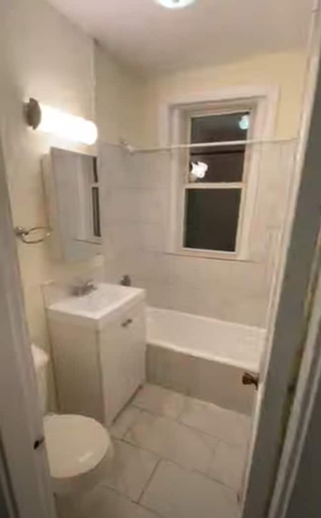 Building Photo - 2-bedroom with H + HW