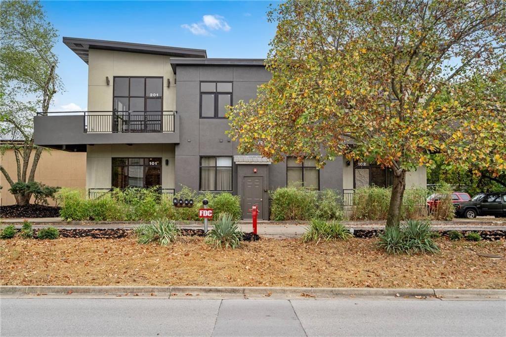 Foto principal - 1723 N Chestnut Ave