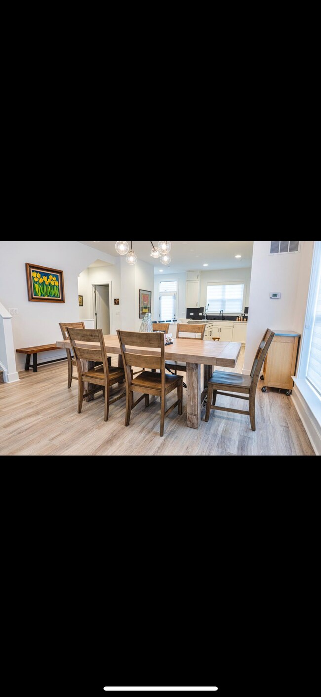 Building Photo - 3104 Royal Fern Pl