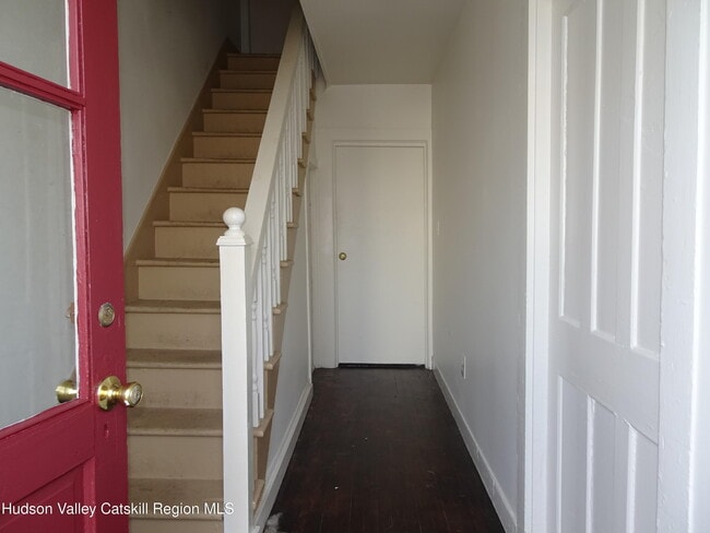 Building Photo - 349 State St