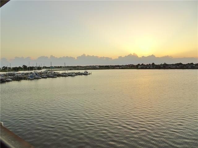 Foto del edificio - 1580 Harbor Dr