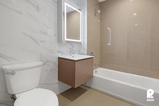 Foto del edificio - 148-37 88th Ave