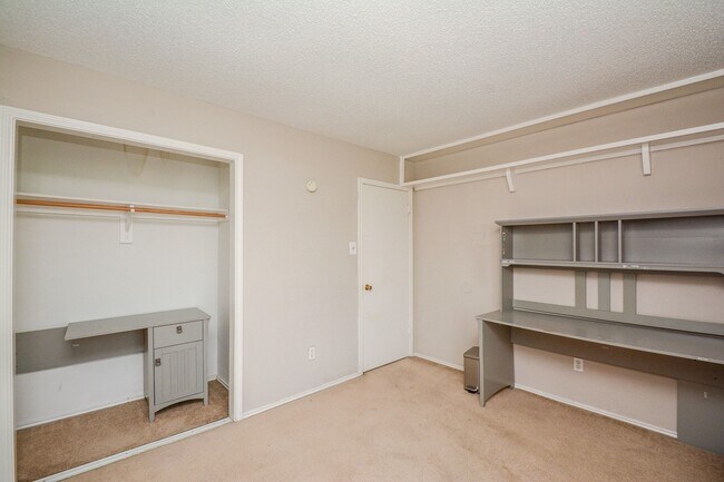 Foto del edificio - 5204 Breckenridge Dr