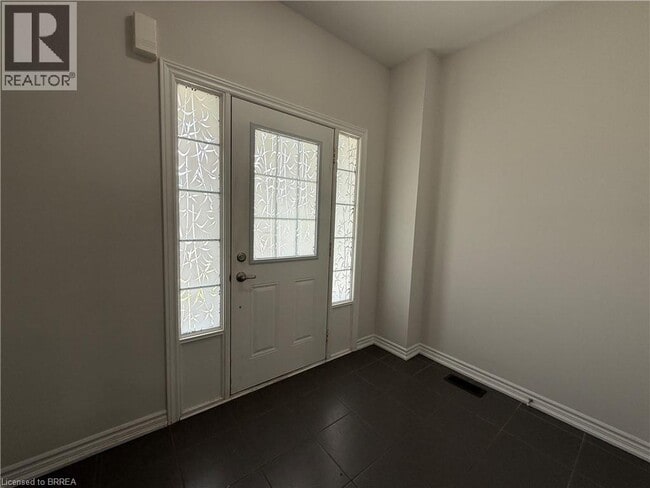 Building Photo - 164 Bilanski Farm Rd