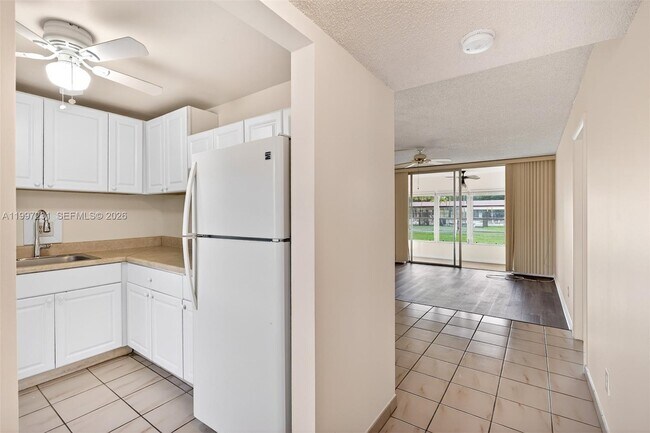 Foto del edificio - 5801 NW 62nd Ave