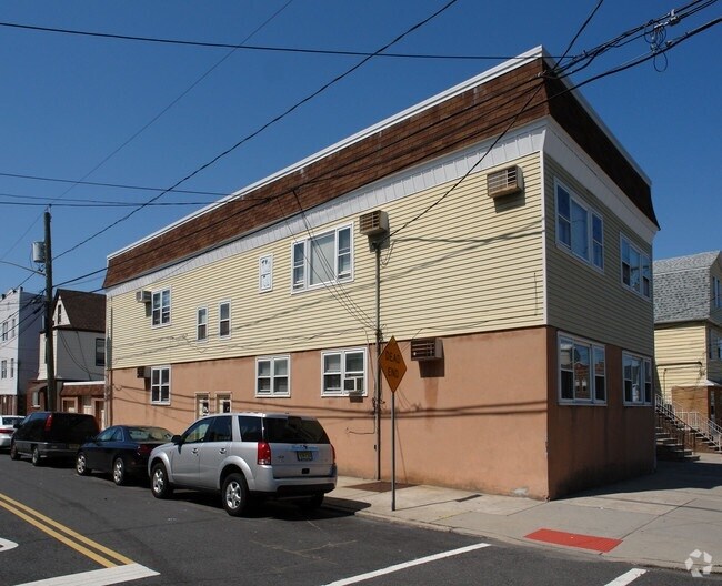 483 Avenue A, Bayonne, NJ 07002 House for Rent in Bayonne, NJ