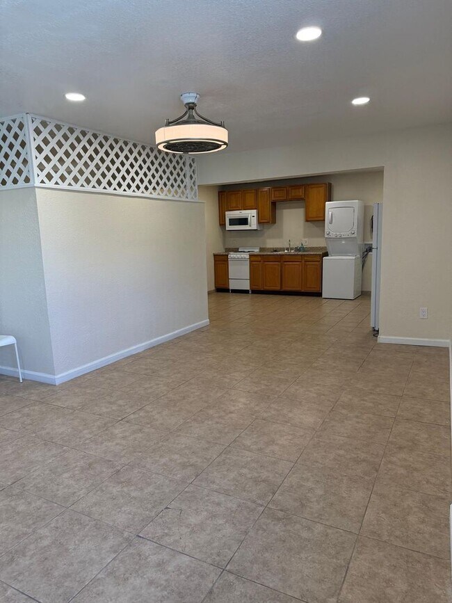 Building Photo - 1259 Morena Blvd