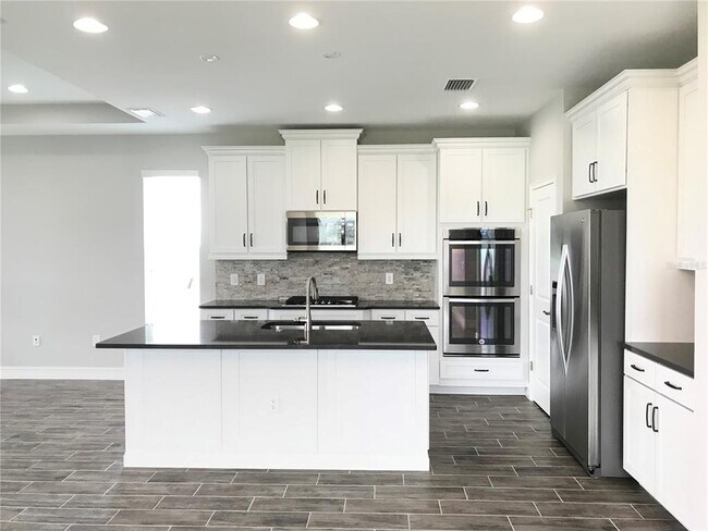 Foto del edificio - 4445 Tramanto Ln