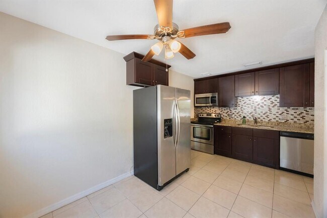 Foto del edificio - 6711 3rd St N