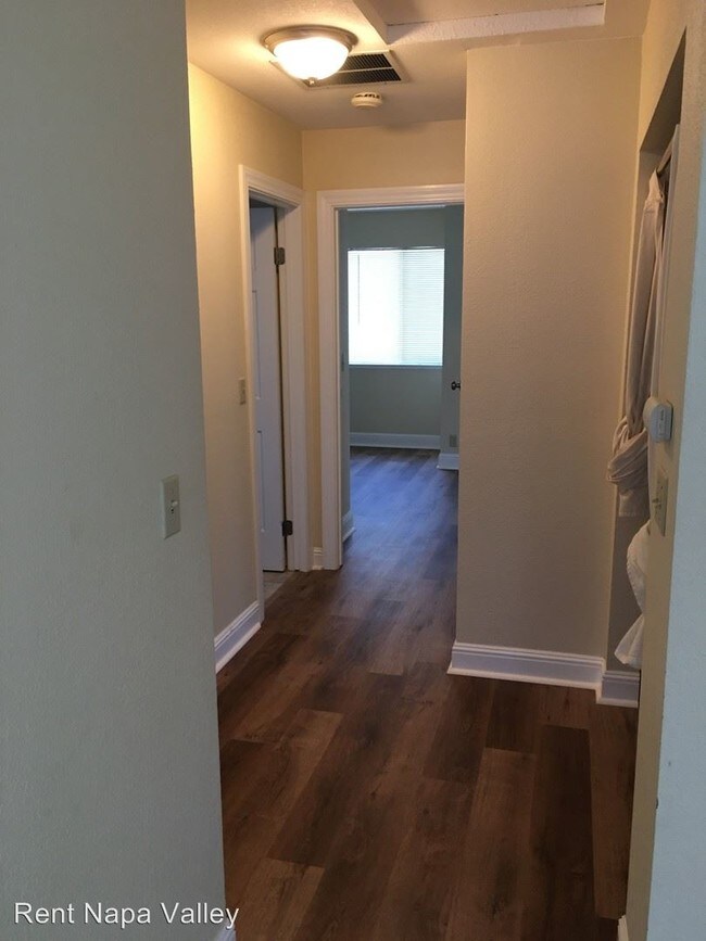 Building Photo - 1 br, 1 bath Apartment - 8490 St. Helena Hwy