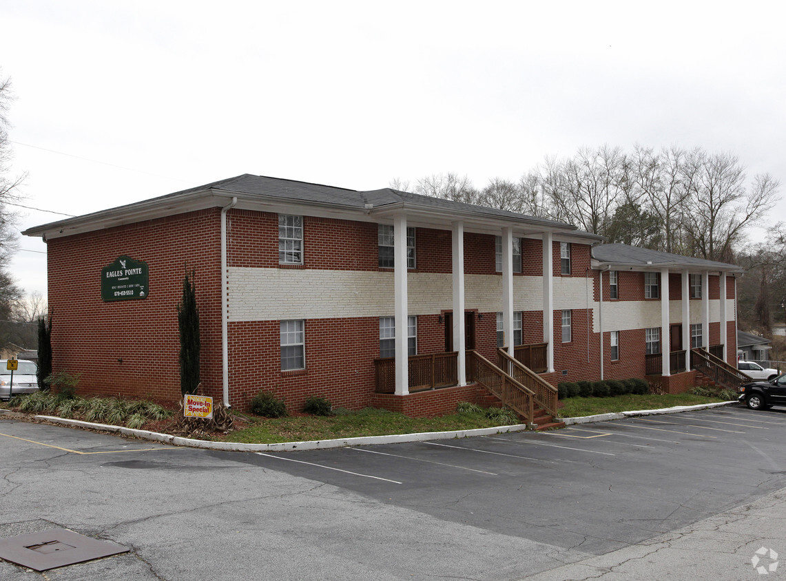 Primary Photo - Eagle Pointe Apartments