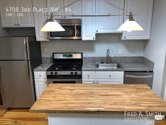 Foto del edificio - 4708 3rd Pl NW