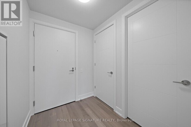 Photo du bâtiment - 664-664 Spadina Ave.