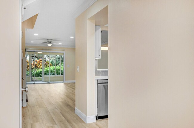 Foto del edificio - 3575 Muirfield Dr