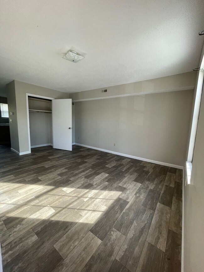 Foto del edificio - 3BR/2BA 2 story apartment for rent in Troy...