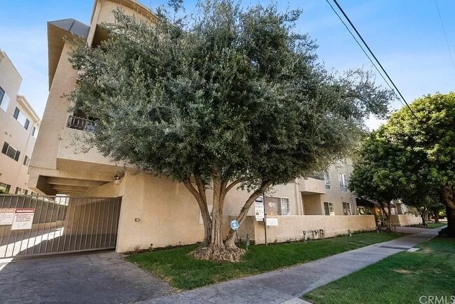 Foto del edificio - 4647 Willis Ave