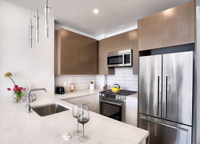 Kitchen - 27-17 42nd Rd